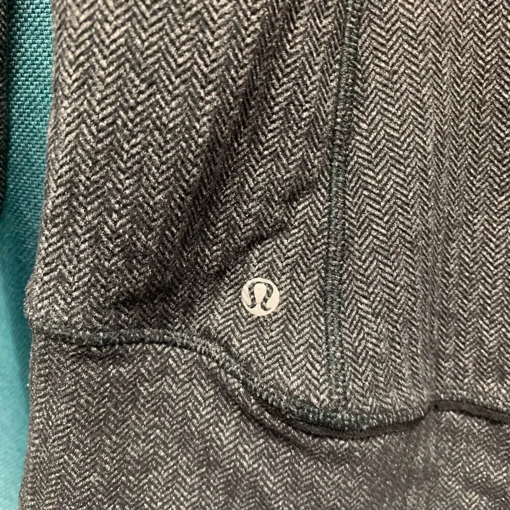 Lululemon Think Fast Pullover in Heathered Herringbone Black Size 4